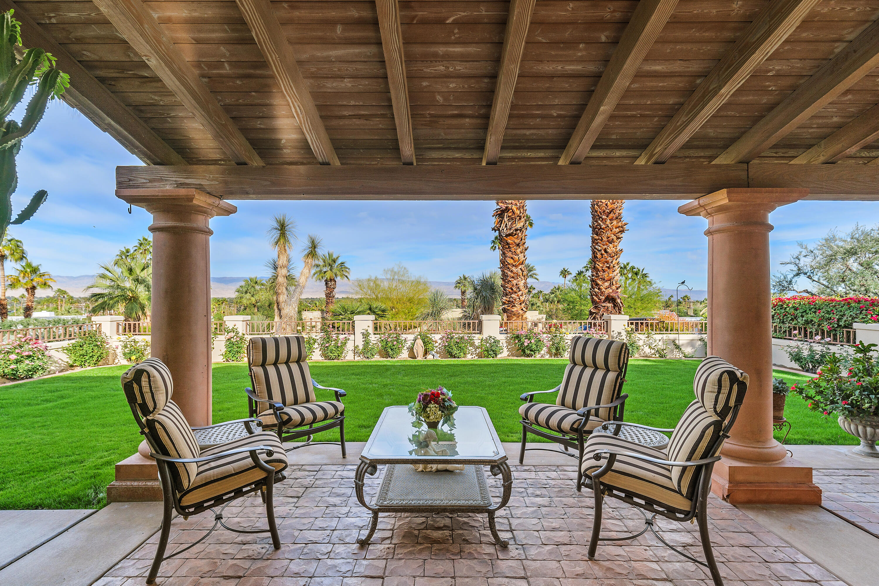 70461 Placerville Road Rancho Mirage, CA 92270 - Photo 31 of 51 35_11618597_175258_175258-EI-135