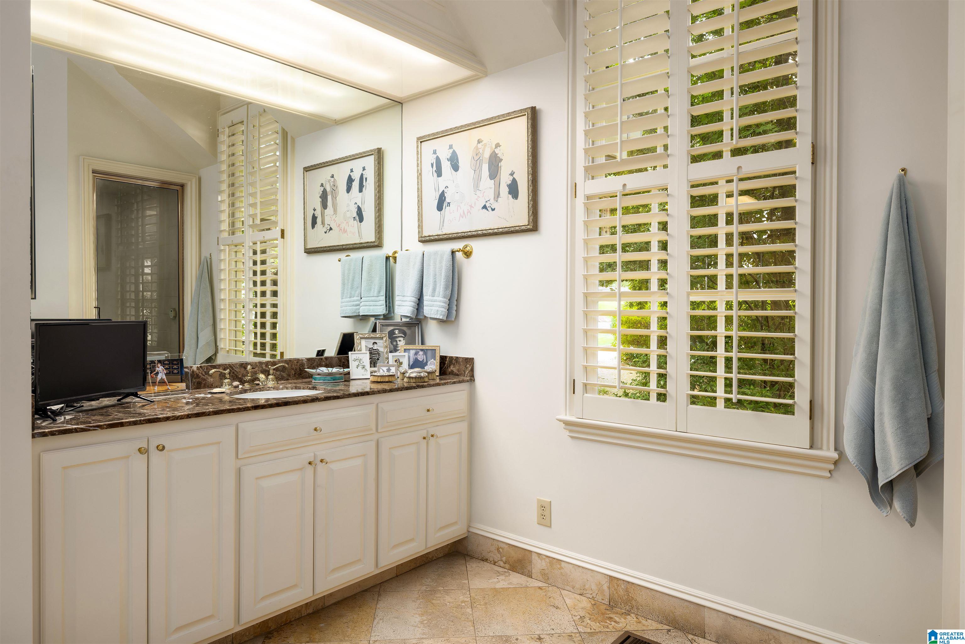 29 Woodhill Road Birmingham, AL 35213 - Photo 53 of 95