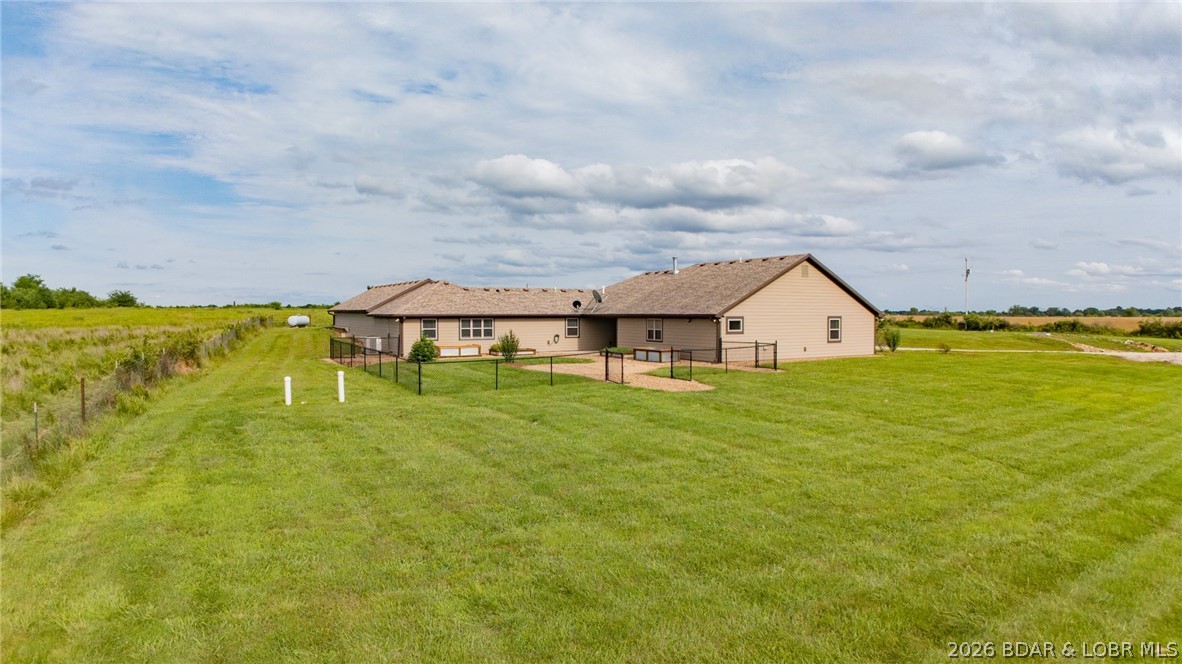 18907 Drenon Road Warsaw, MO 65355 - Photo 4 of 62
