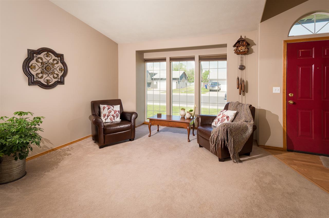 416 East Ballard Road Colbert, WA 99005 - Photo 3 of 20