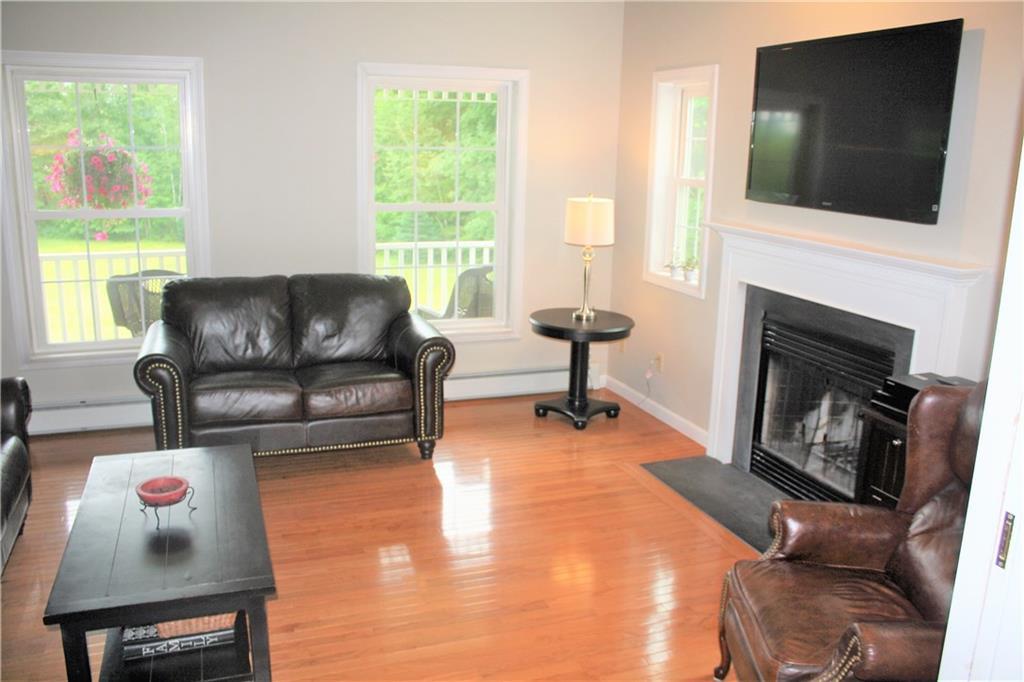 167 Somersworth Road North Berwick, ME 03906 - Photo 9 of 34 Photo