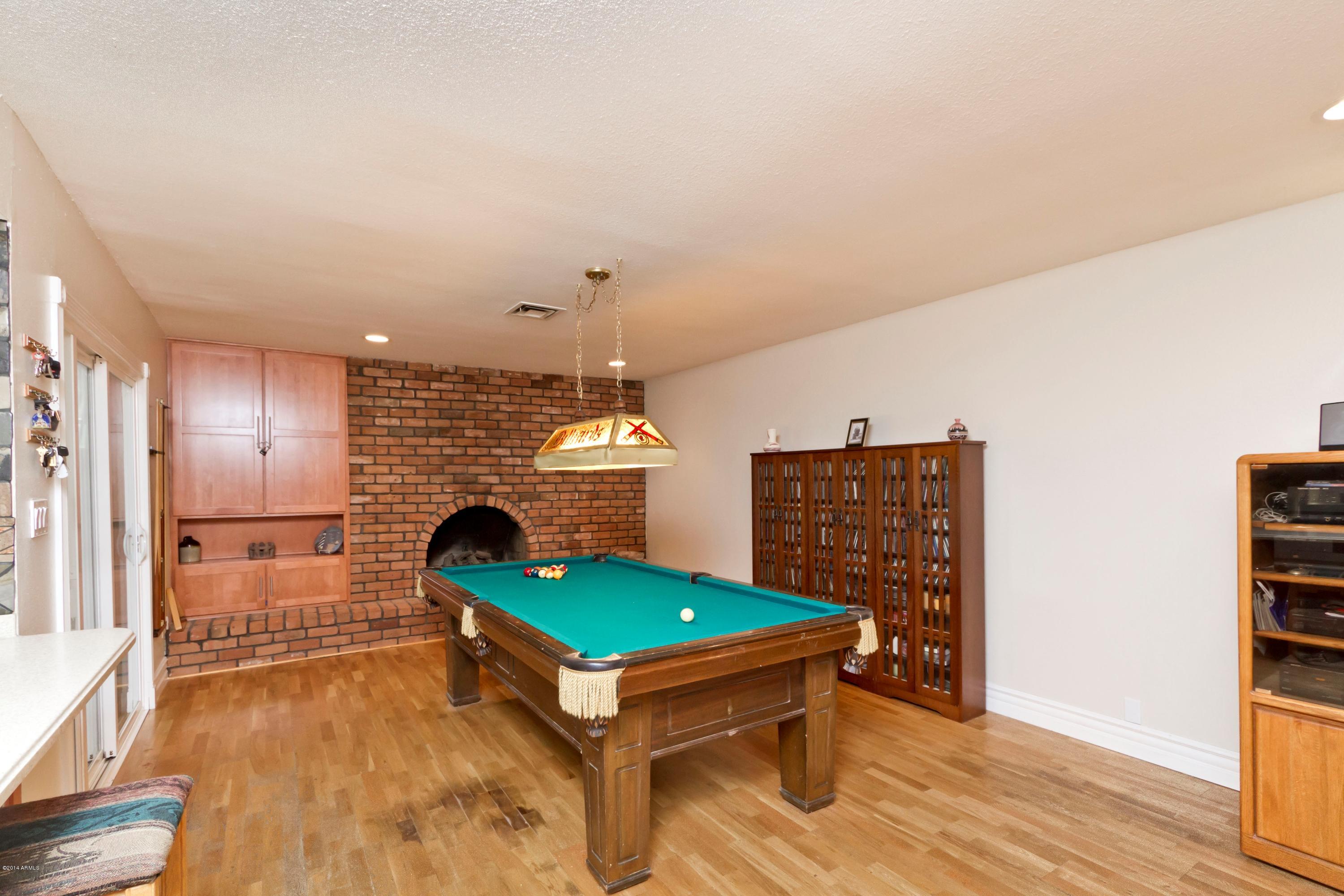 3176 East Campbell Road Gilbert, AZ 85234 - Photo 10 of 25 Family Room