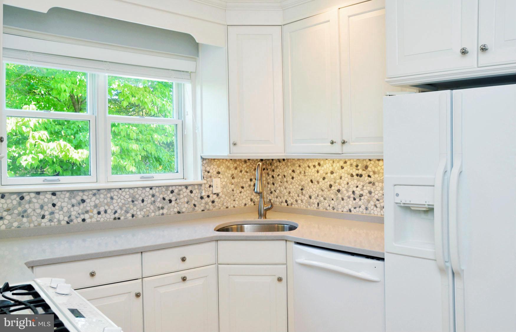 5209 Sangamore Road Bethesda, MD 20816 - Photo 13 of 30 Kitchen