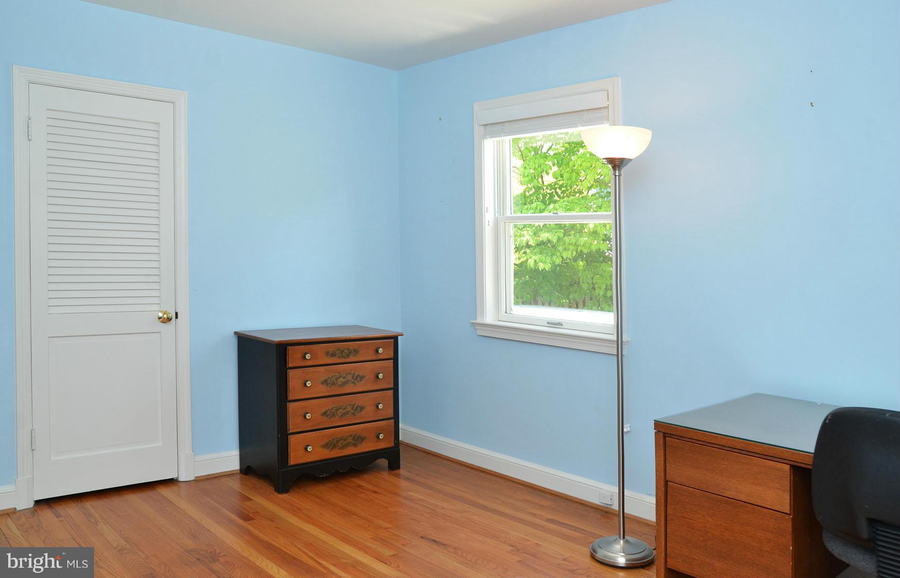 5209 Sangamore Road Bethesda, MD 20816 - Photo 19 of 30 Bedroom