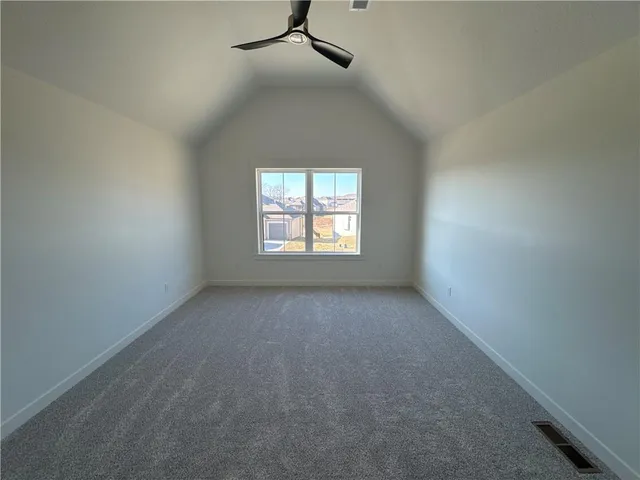 $749,900 | 13508 Terrace Park Drive, Parkville, MO 64152