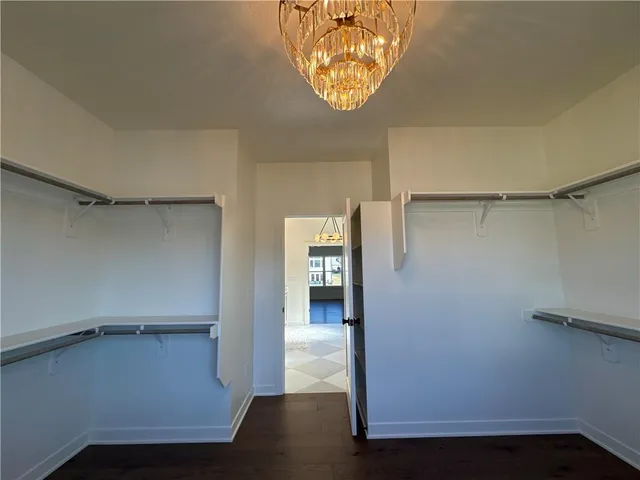 $749,900 | 13508 Terrace Park Drive, Parkville, MO 64152