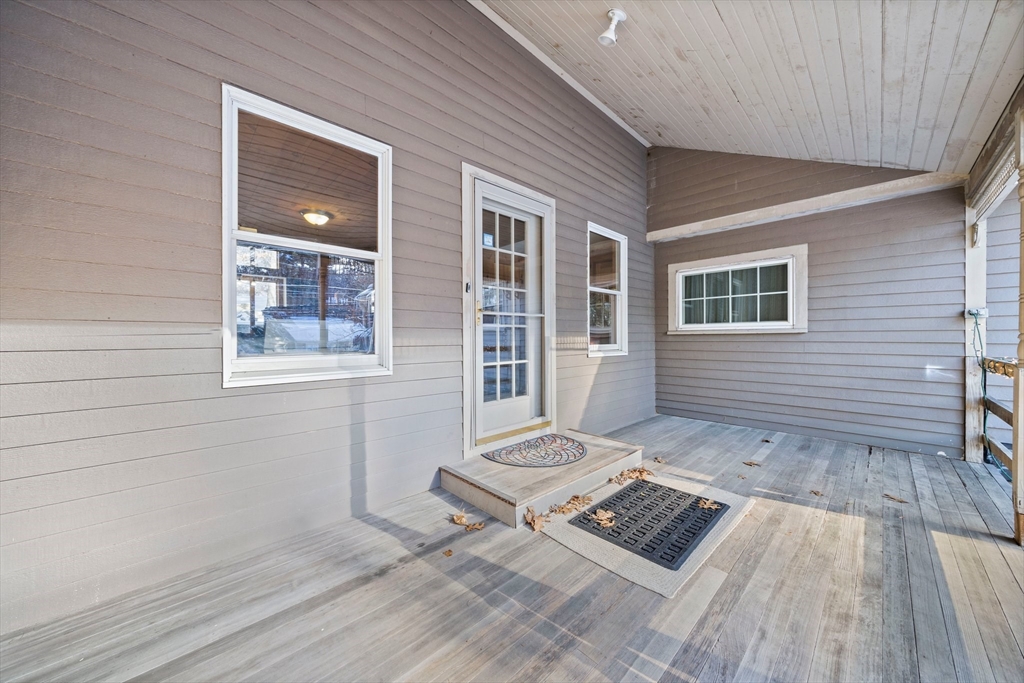 649 Ferry Street Marshfield, MA 02050 - Photo 4 of 42