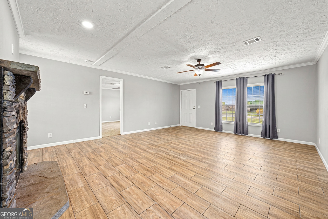 655 Lowe Road Comer, GA 30629 - Photo 4 of 13
