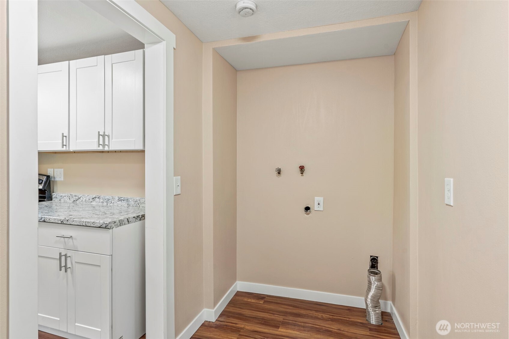 2914 Columbia Heights Road Longview, WA 98632 - Photo 20 of 29 a view of bathroom with granite countertop wooden cabinets