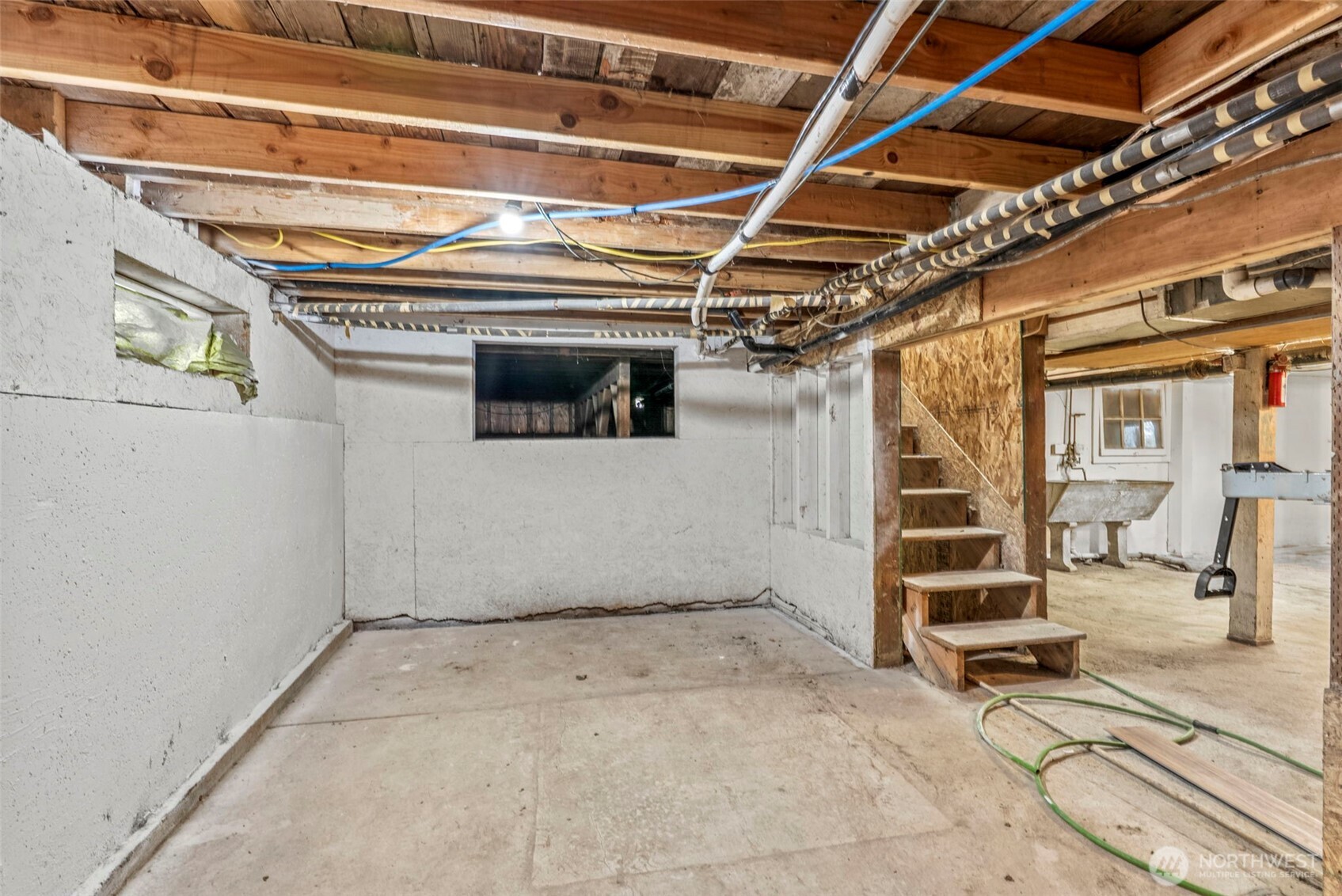 2914 Columbia Heights Road Longview, WA 98632 - Photo 22 of 29 a view of a room with wooden walls