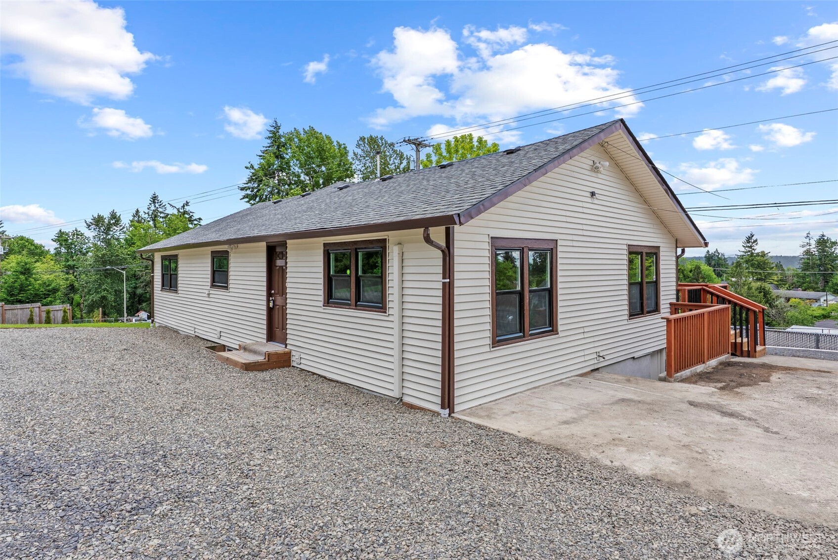 2914 Columbia Heights Road Longview, WA 98632 - Photo 26 of 29 a view of a house with a patio
