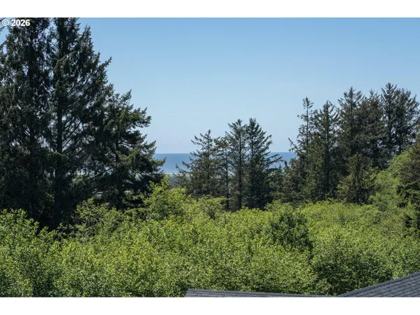 $511,444 | 4455 Sequoia Loop, Tillamook, OR 97141