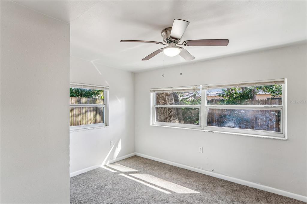 1429 Spring Lane Clearwater, FL 33755 - Photo 18 of 23