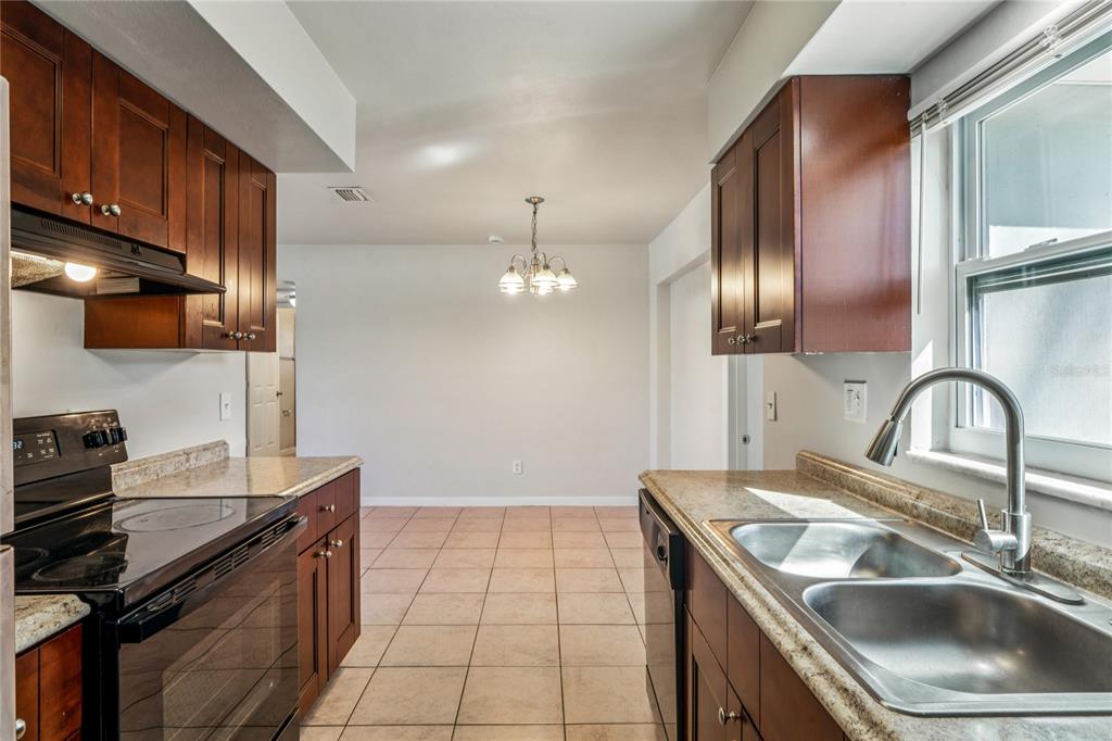 1429 Spring Lane Clearwater, FL 33755 - Photo 7 of 23