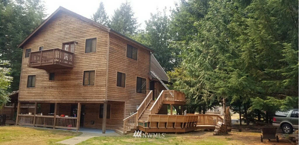 5504 Minard Road West Bremerton, WA 98312 - Photo 2 of 40 Gallery Image 2