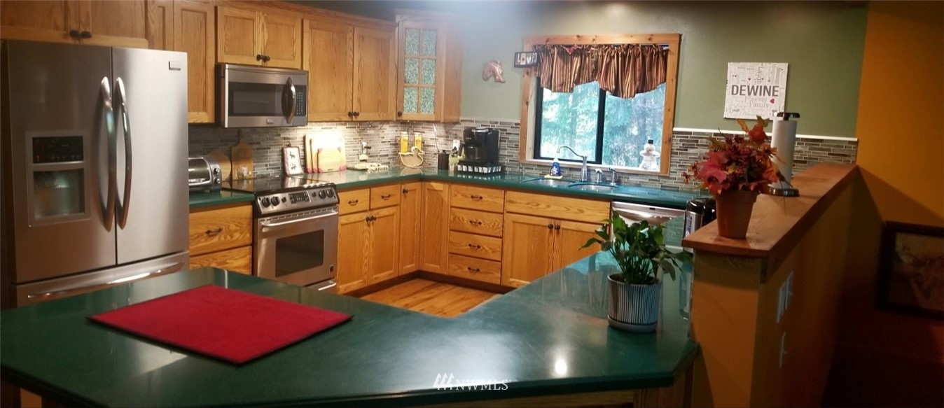 5504 Minard Road West Bremerton, WA 98312 - Photo 5 of 40 Gallery Image 5