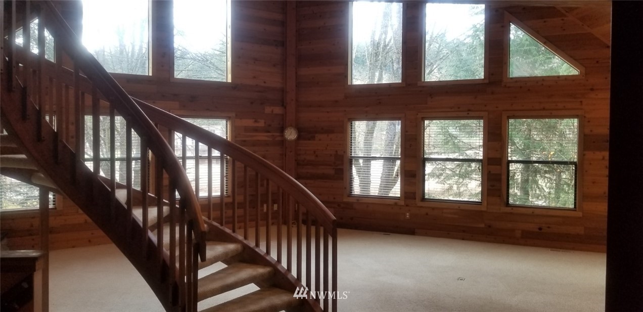 5504 Minard Road West Bremerton, WA 98312 - Photo 9 of 40 Gallery Image 9