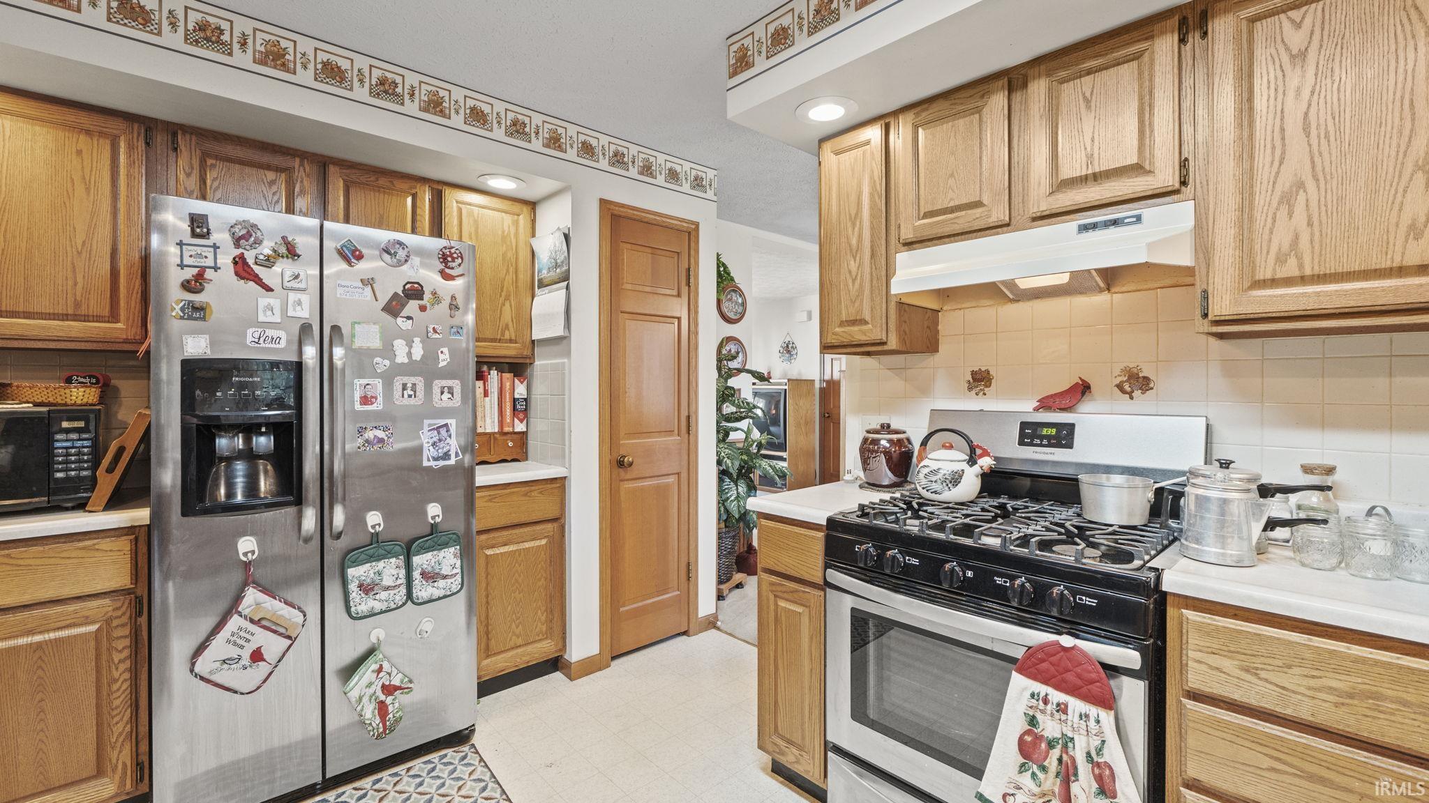13623 South County Line Road Syracuse, IN 46567 - Photo 21 of 36 Gallery Image 21