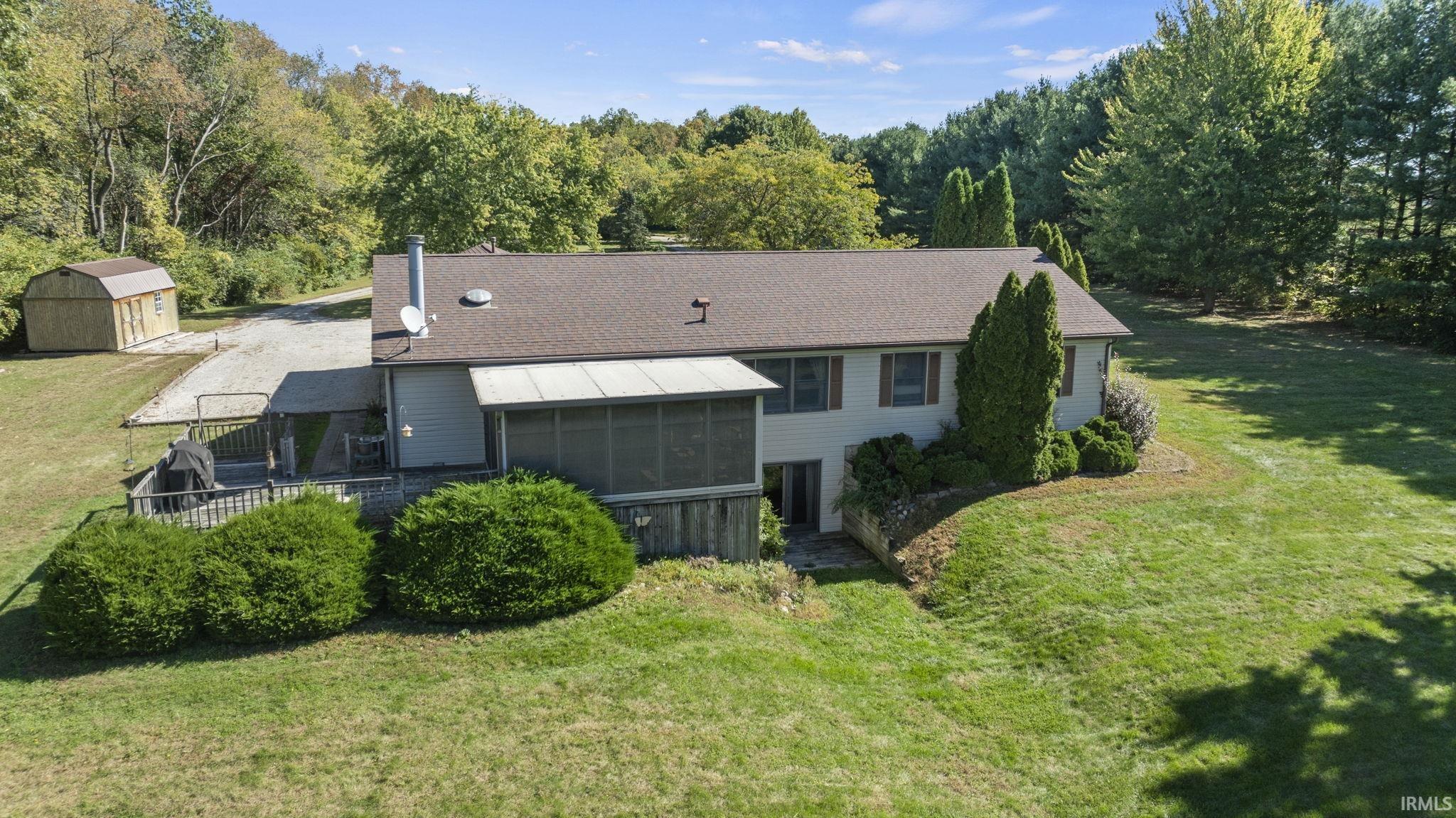 13623 South County Line Road Syracuse, IN 46567 - Photo 5 of 36 Gallery Image 5