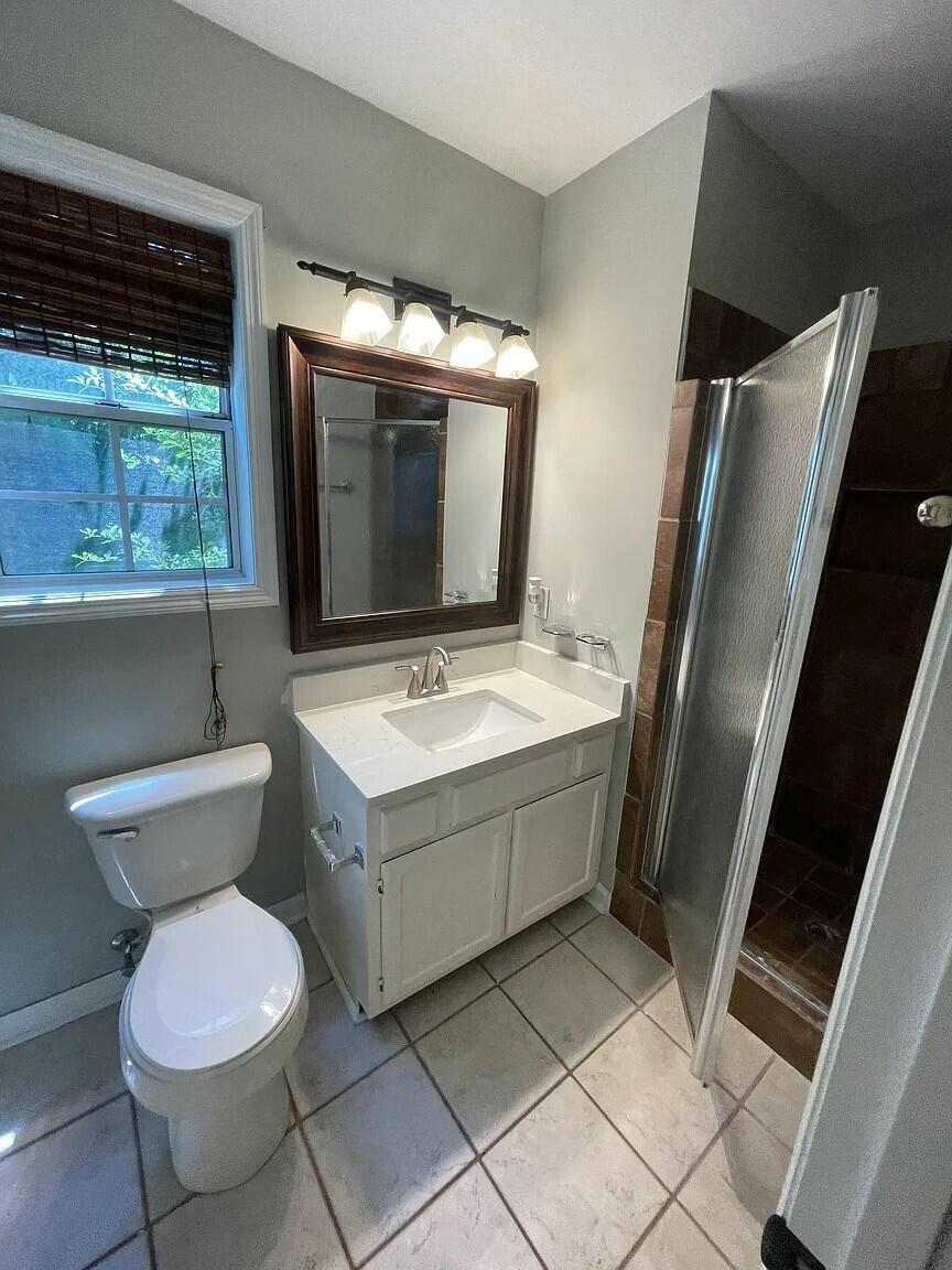 730 Cotillion Place Mount Pleasant, SC 29464 - Photo 7 of 10 En Suite Bath