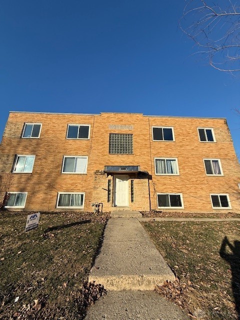 2331 Rugby Road Dayton, OH 45406 - Photo 1 of 73