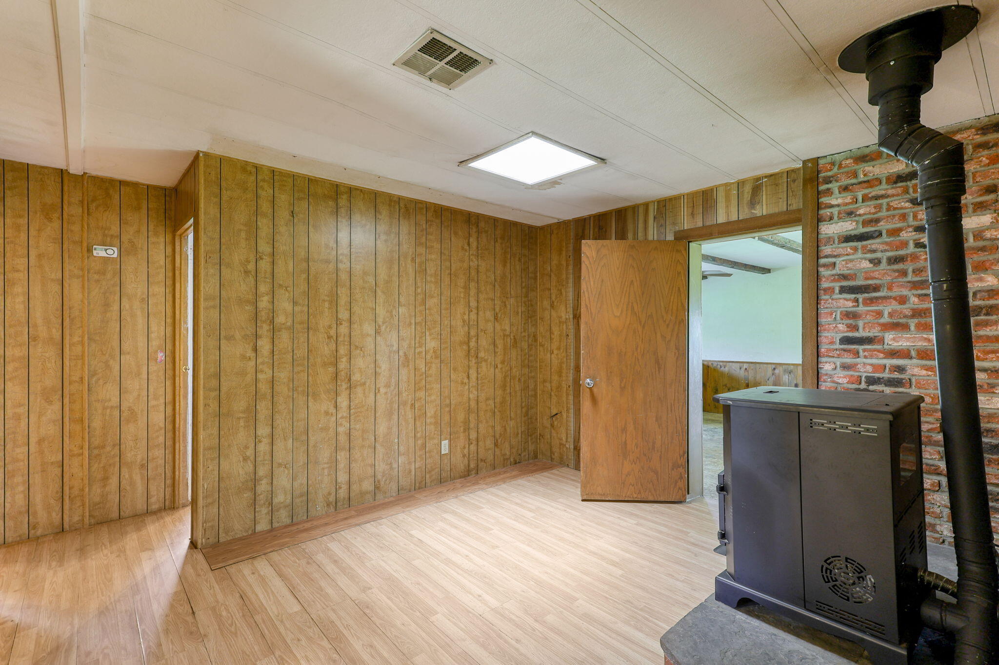 5082 Happy Valley Road Anderson, CA 96007 - Photo 15 of 66 Den Area