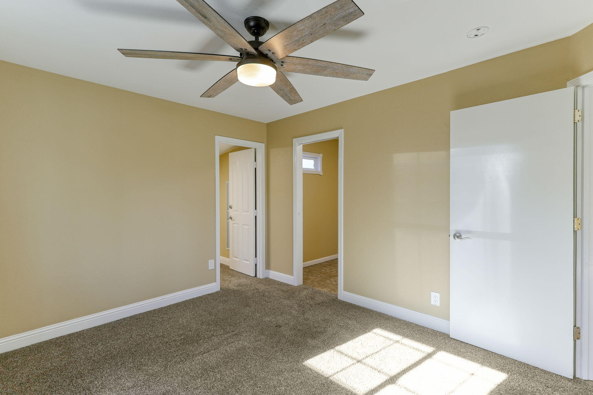 5082 Happy Valley Road Anderson, CA 96007 - Photo 53 of 66 Primary Bdrm