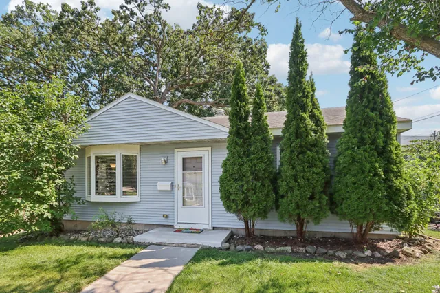 $219,000 | 15 Craig Avenue, Madison, WI 53705