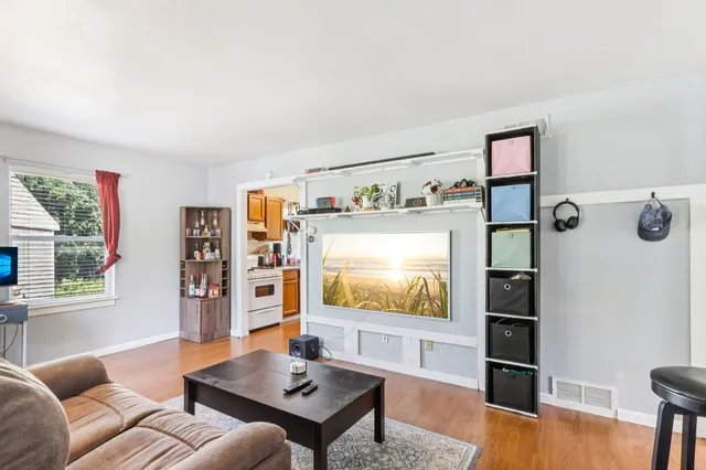 $219,000 | 15 Craig Avenue, Madison, WI 53705