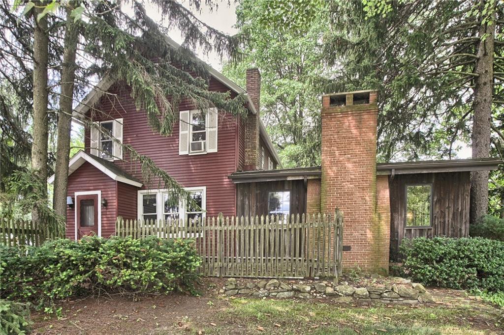 372 Wises Grove Road New Brighton, PA 15066 - Photo 2 of 25 Gallery Image 2