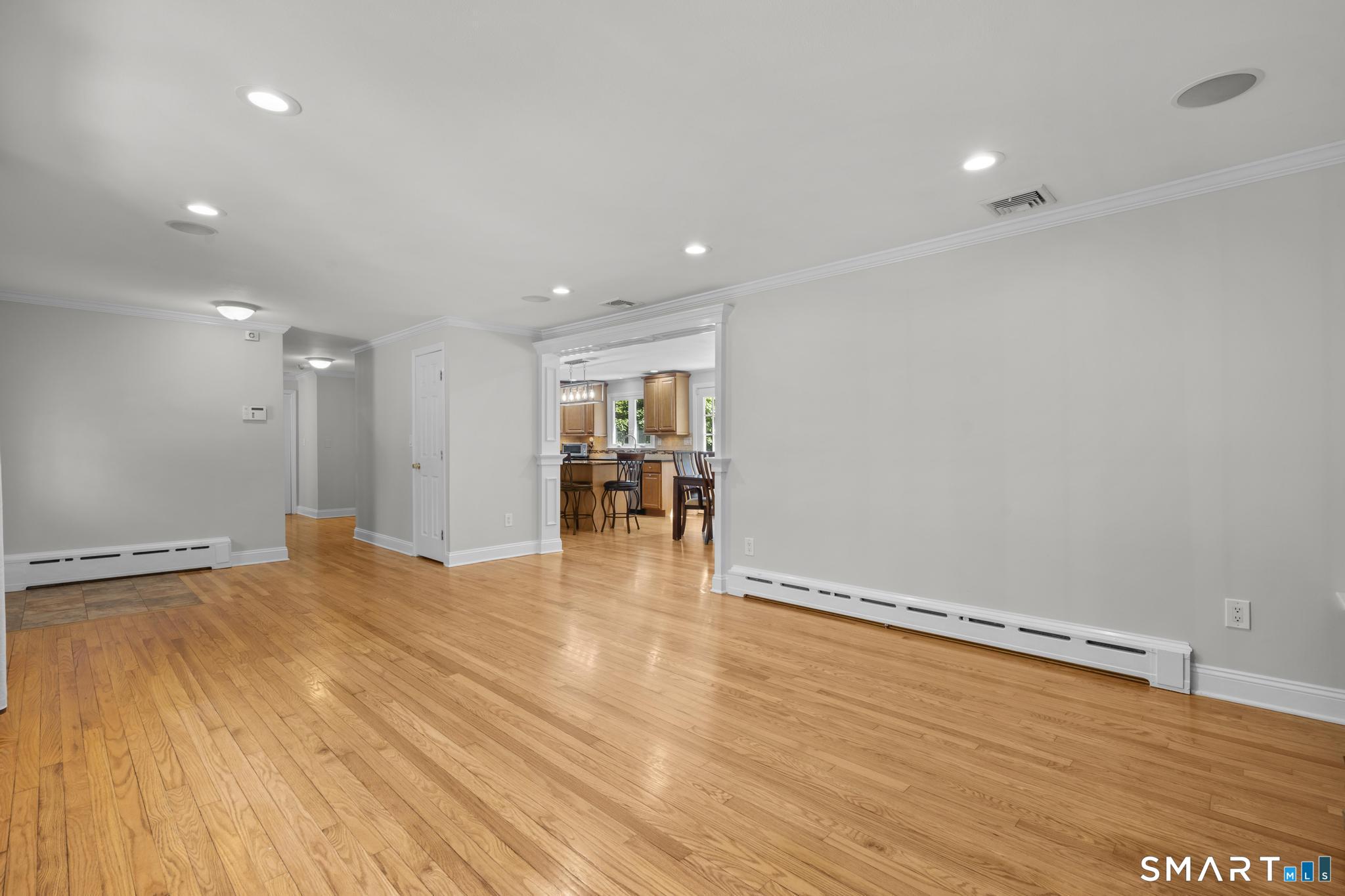 180 Tom Swamp Road Hamden, CT 06518 - Photo 14 of 40