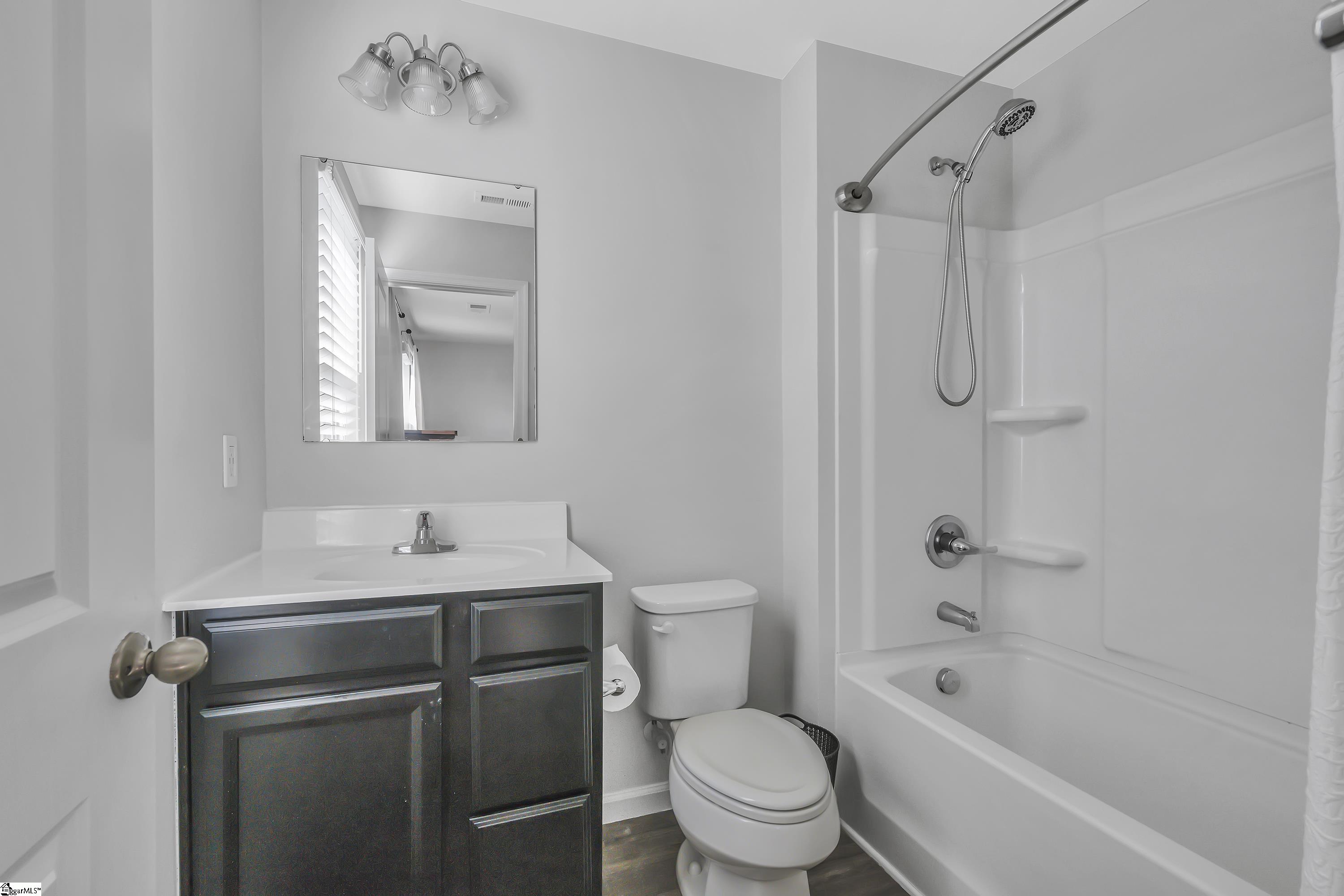 809 Danforth Drive Greenville, SC 29617 - Photo 12 of 27