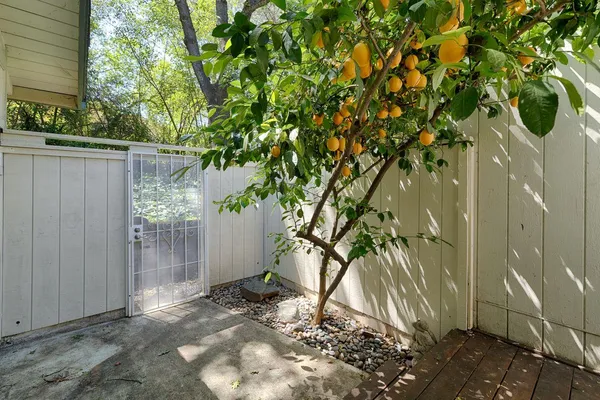 $399,000 | 447 Sutton Place, Auburn, CA 95603