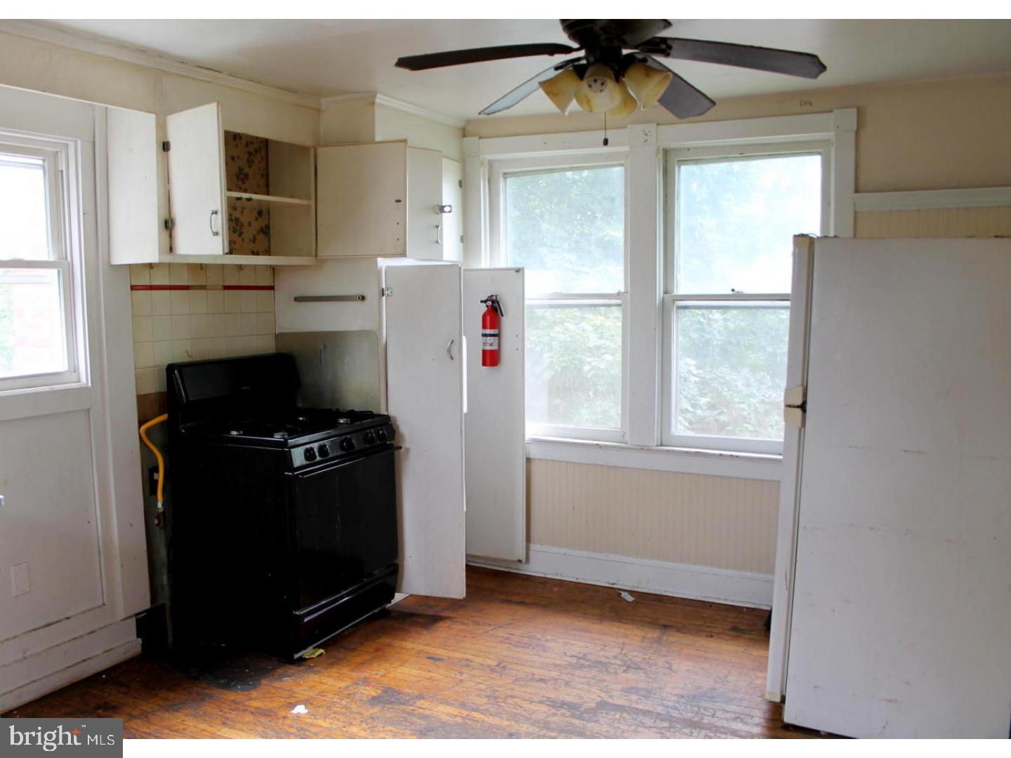 1817 Pennington Road Trenton, NJ 08618 - Photo 15 of 21 Kitchen
