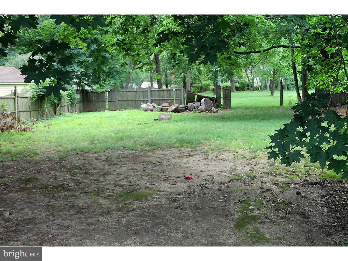 1817 Pennington Road Trenton, NJ 08618 - Photo 21 of 21 Back Yard