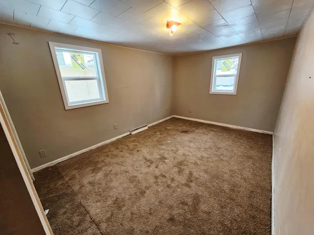 $80,000 | 905 6th Street, Clarkfield, MN 56223