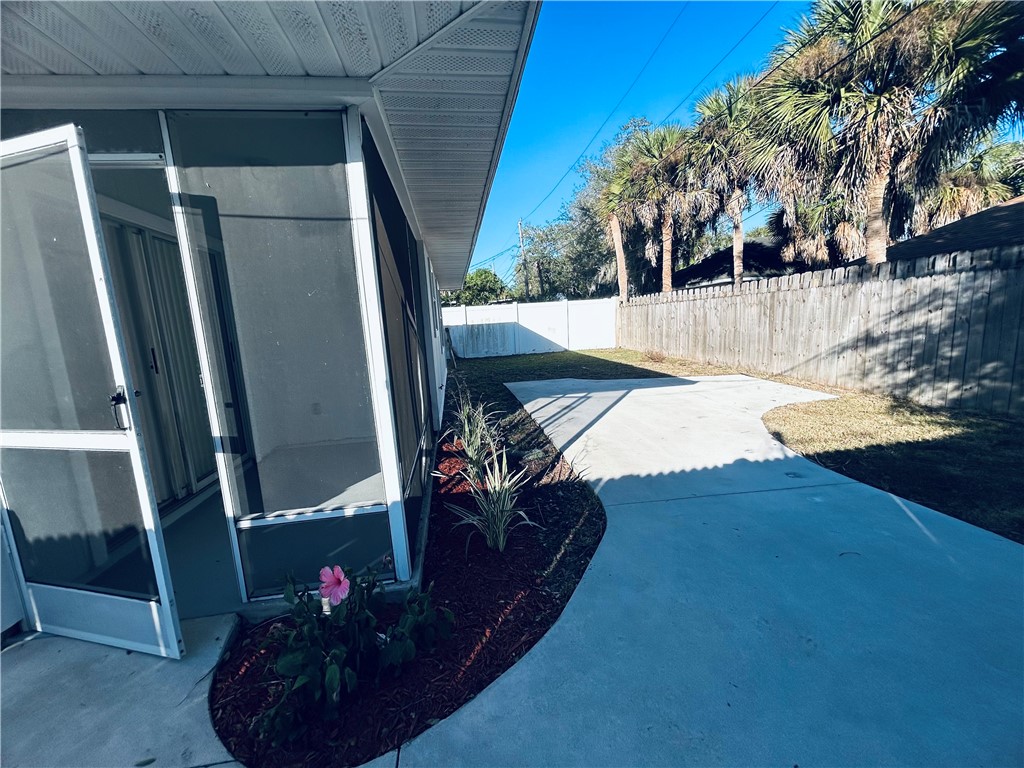 224 Georgia Street Vero Beach, FL 32962 - Photo 22 of 23 a view of outdoor space and porch