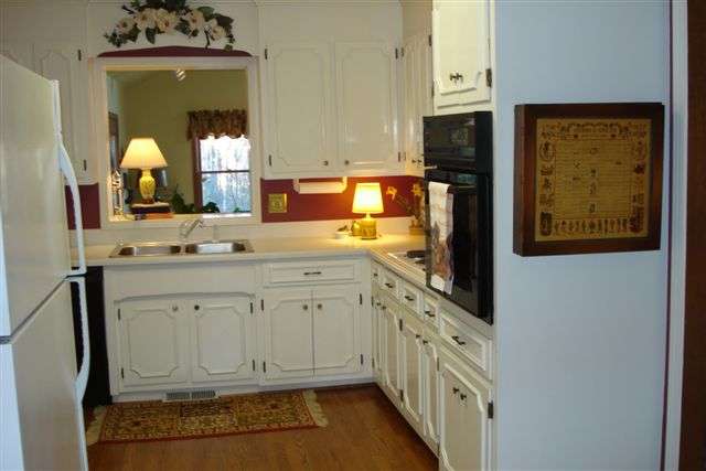 108 Suffolk Court Greer, SC 29650 - Photo 8 of 19 Gallery Image 8