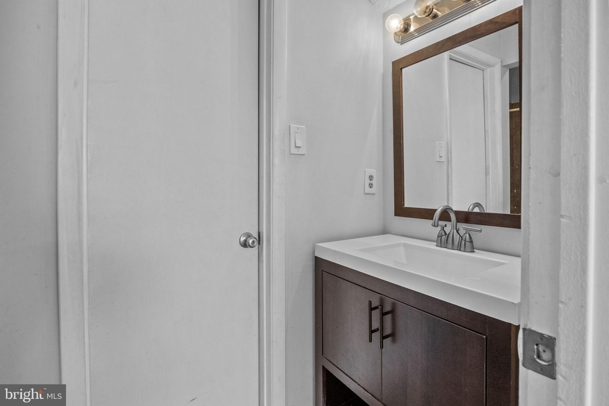 1212 Roberts Way Voorhees, NJ 08043 - Photo 22 of 29