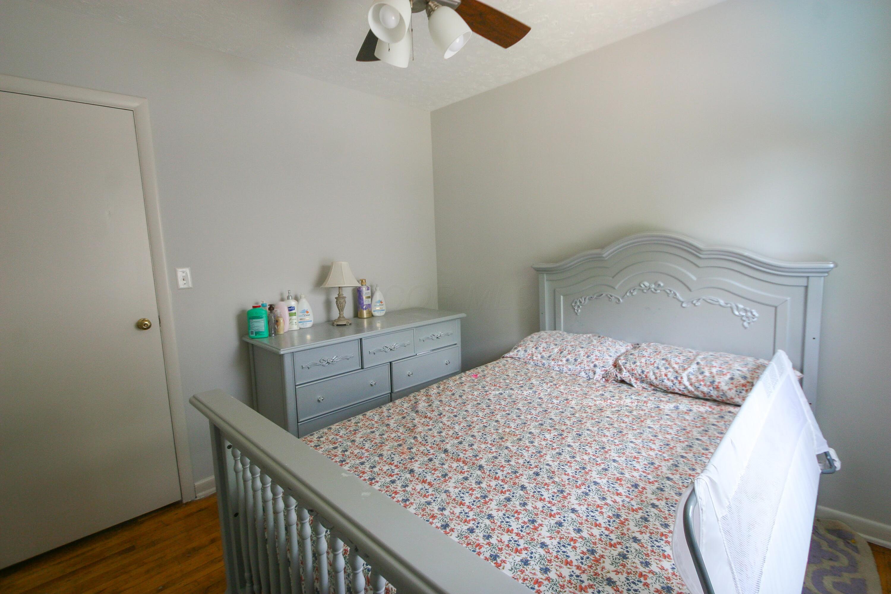 1810 Lehner Road Columbus, OH 43224 - Photo 11 of 25 IMG_2323