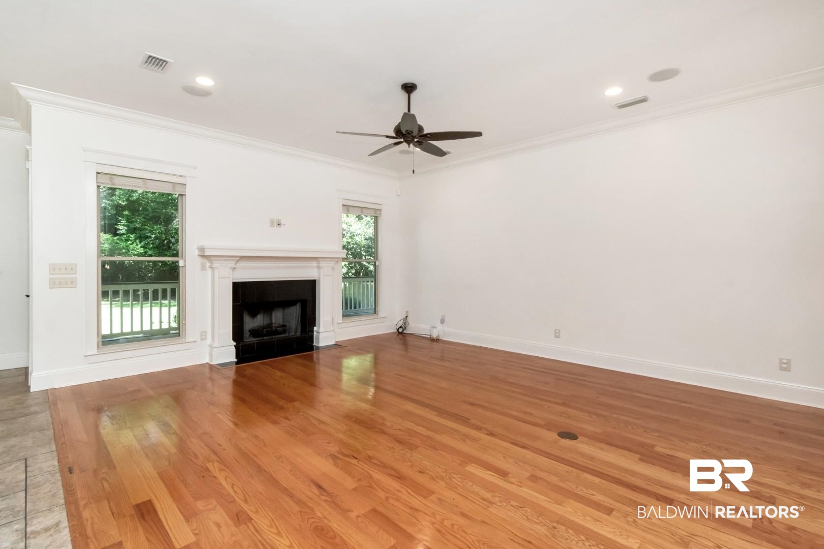 311 Wacker Lane North Mobile, AL 36608 - Photo 7 of 37 Living Room