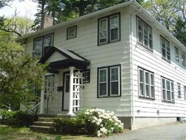 $3,000 | 120 Oxford Road, Unit 2, Newton, MA 02459