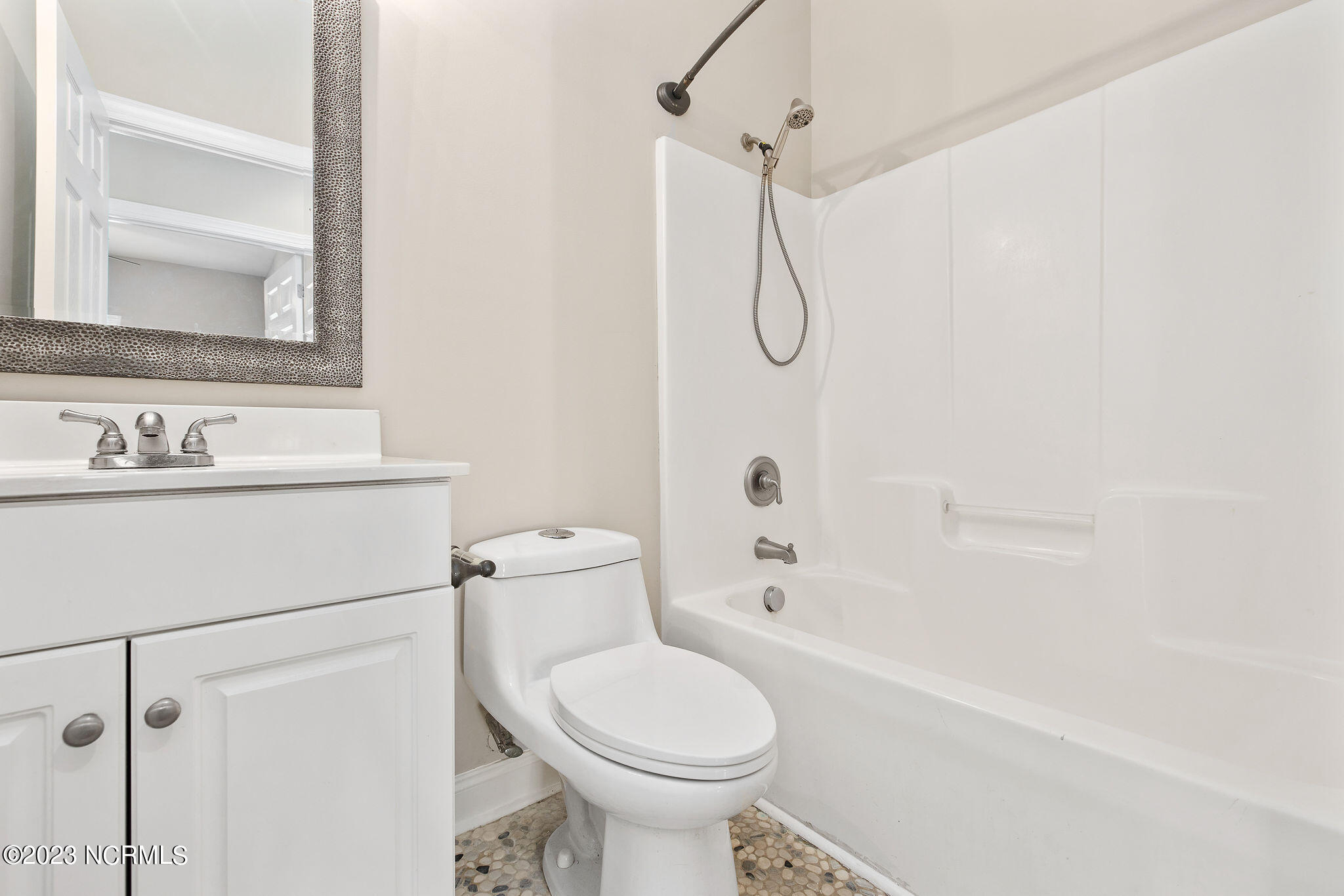 408 Risley Road Carolina Beach, NC 28428 - Photo 20 of 38 Hall Bathroom