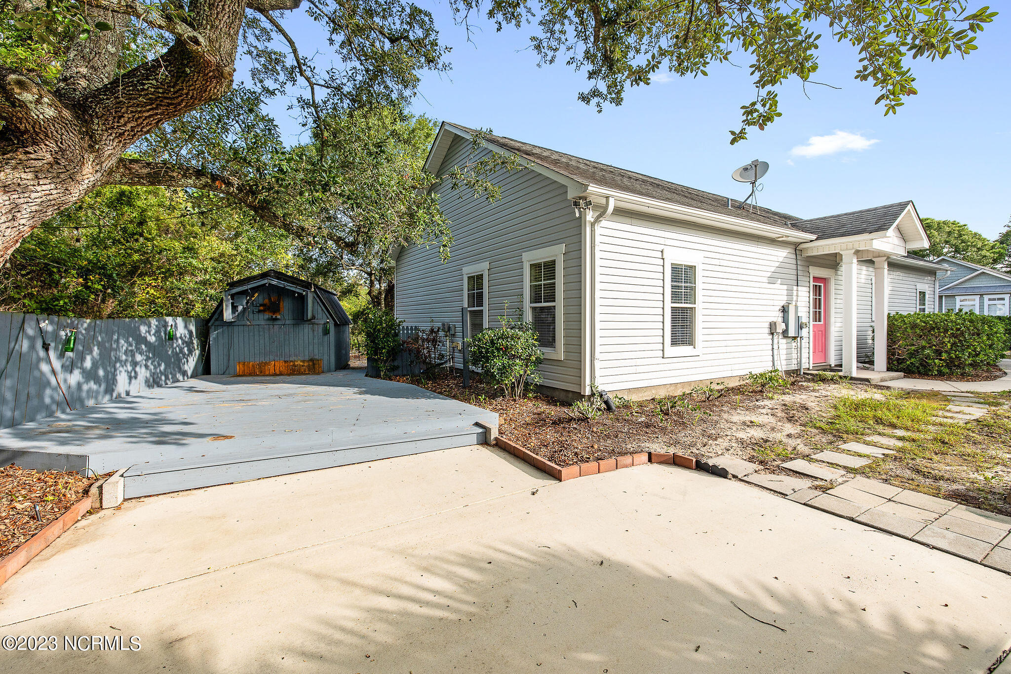 408 Risley Road Carolina Beach, NC 28428 - Photo 27 of 38 Patio/Deck