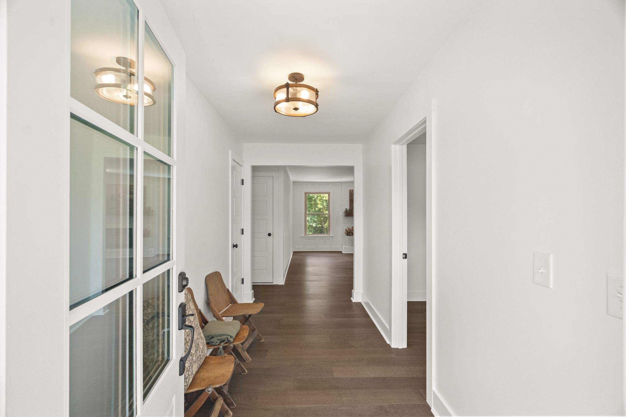 5670 Lakeview Road Springfield, TN 37172 - Photo 12 of 50 a view of an entryway with wooden floor