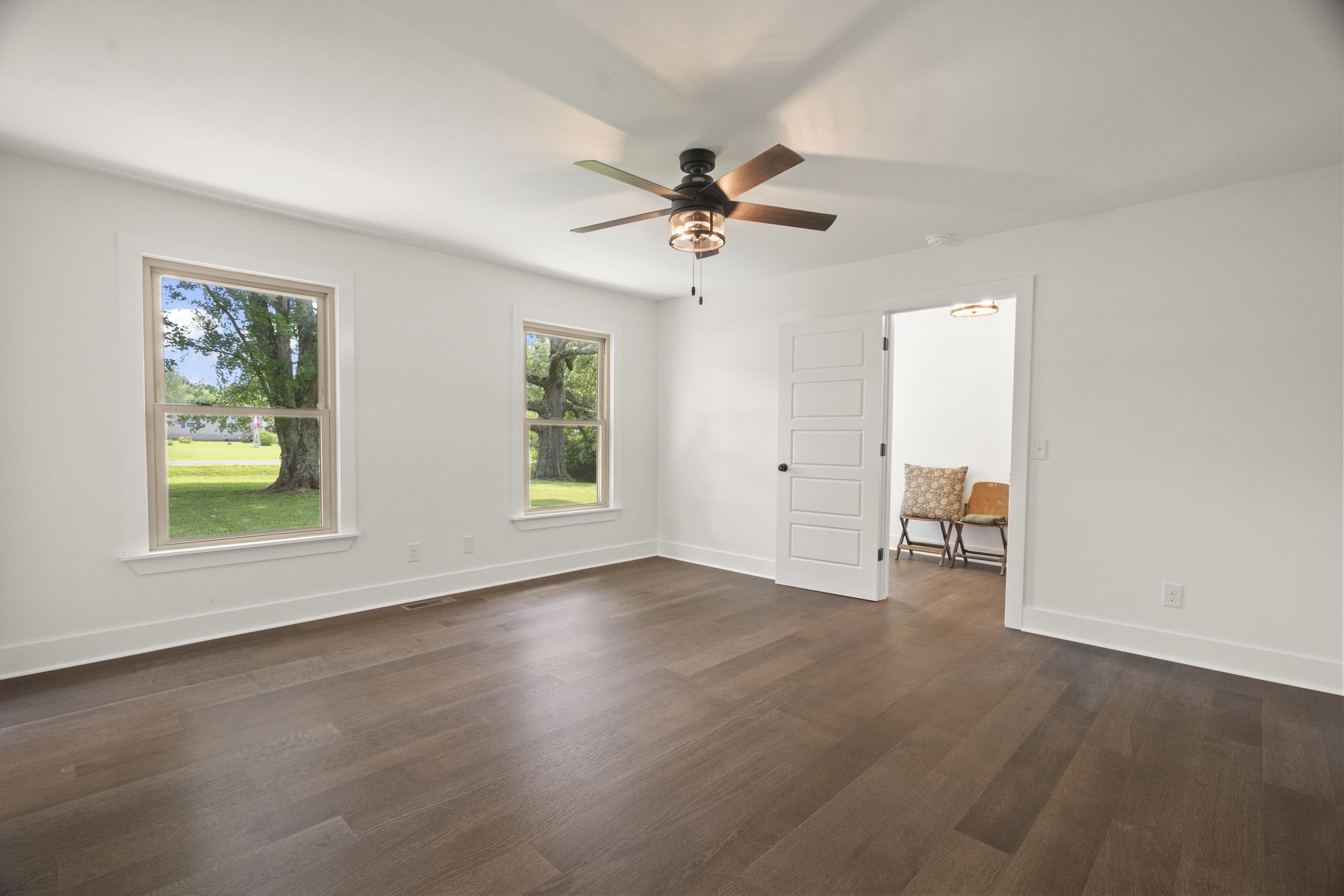 5670 Lakeview Road Springfield, TN 37172 - Photo 16 of 50 wooden floor in an empty room with a window