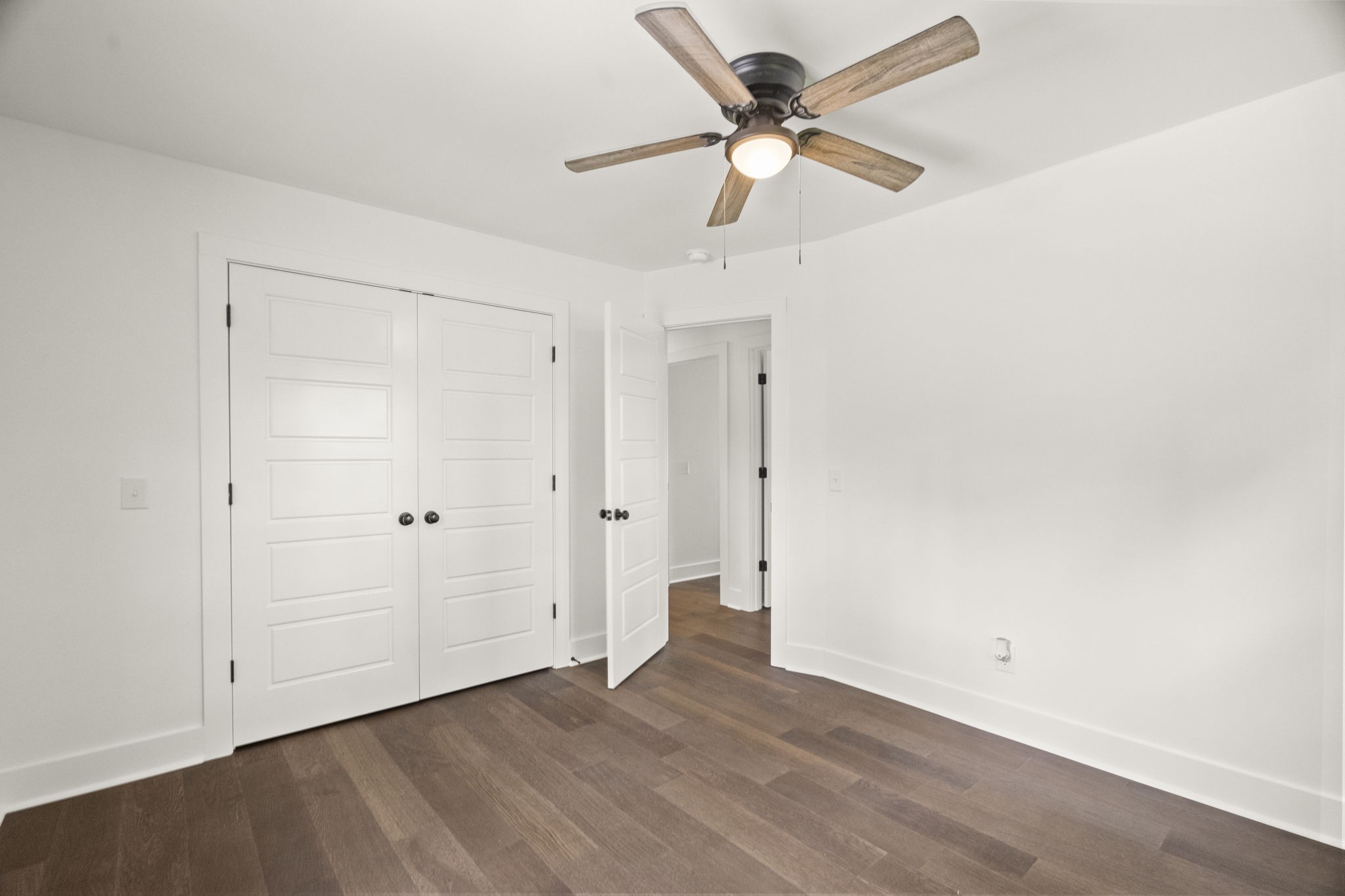 5670 Lakeview Road Springfield, TN 37172 - Photo 34 of 50 wooden floor in an empty room
