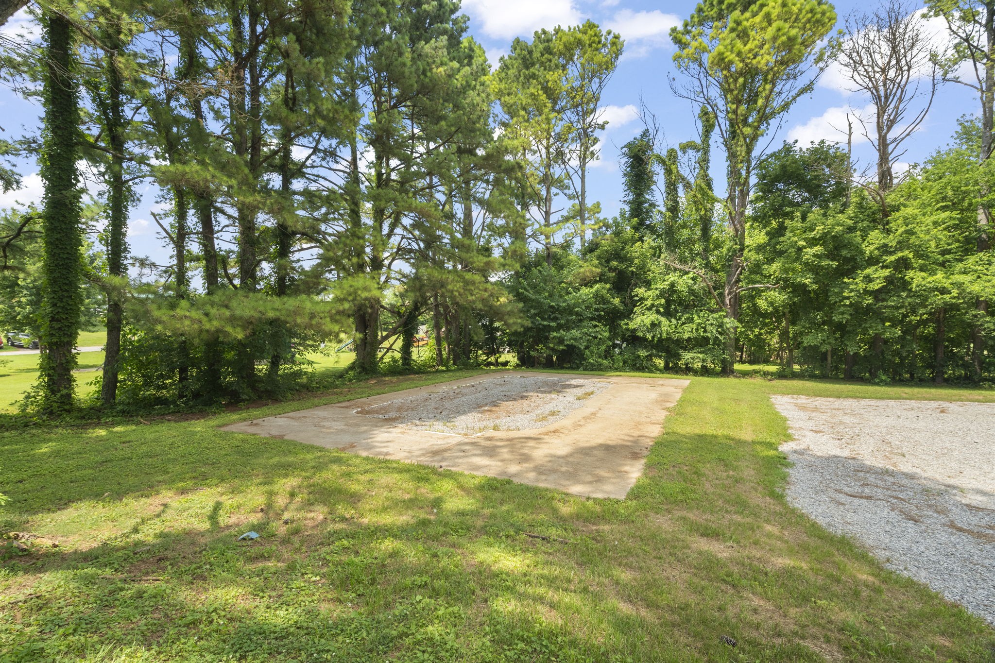 5670 Lakeview Road Springfield, TN 37172 - Photo 46 of 50 a view of yard with green space
