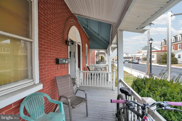 $359,900 | 174 East Main Street, Lansdale, PA 19446