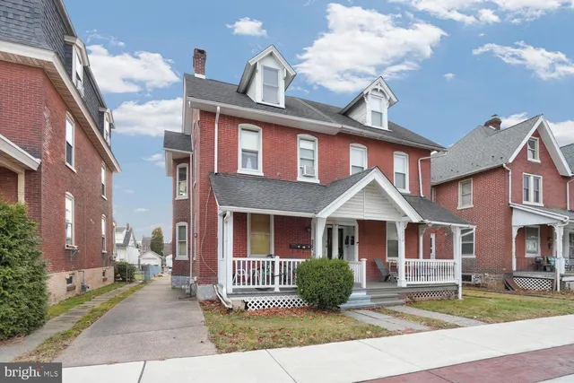 $359,900 | 174 East Main Street, Lansdale, PA 19446